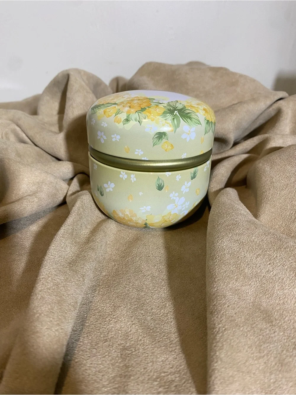 Dusting Powder Tin W/Powder Puff Face Body or Baby